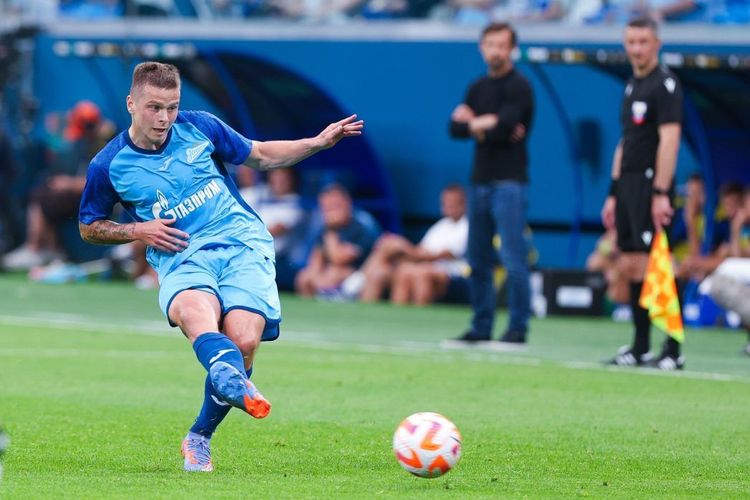 Защитник «Зенита» Круговой: Хочется, чтобы уже убрали эту сцену, и наши болельщики вернулись на «Вираж»