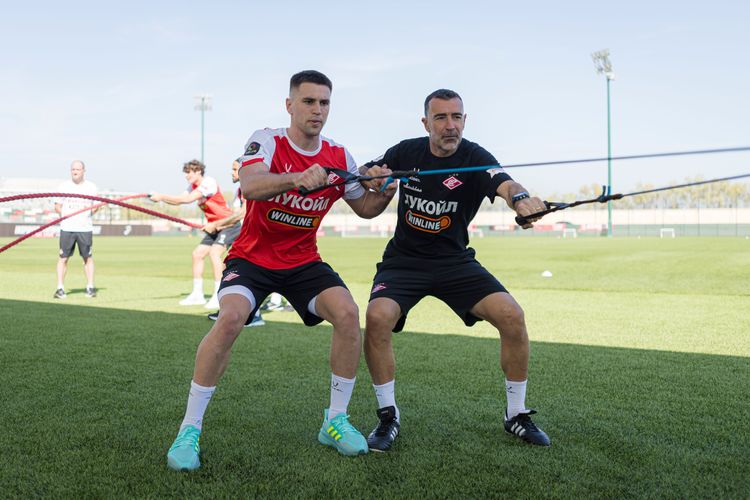 Сенников считает, что Саусь заслужил предложение от топ-клуба РПЛ