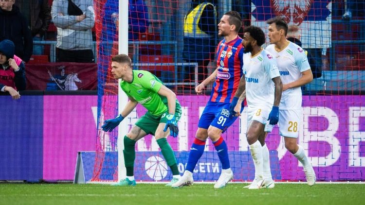 «Зенит» слишком рано начал готовиться к ответному матчу с ЦСКА. Команда Семака еле ушла от поражения в Москве