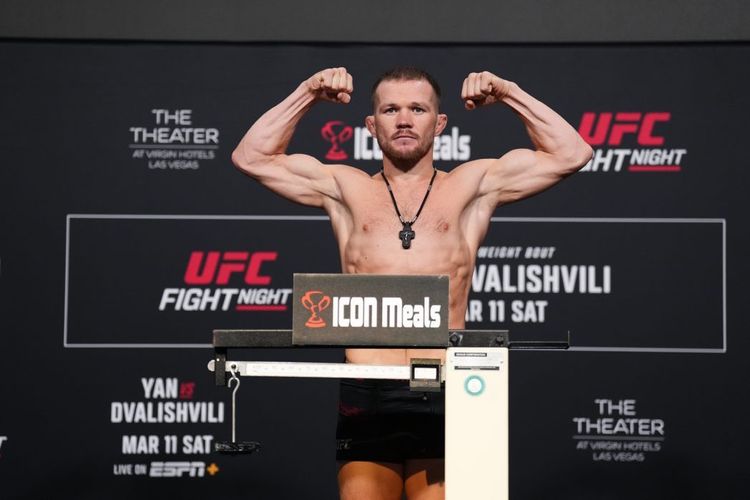 Петр Ян считает, что получит шанс подраться за титул UFC после двух побед подряд