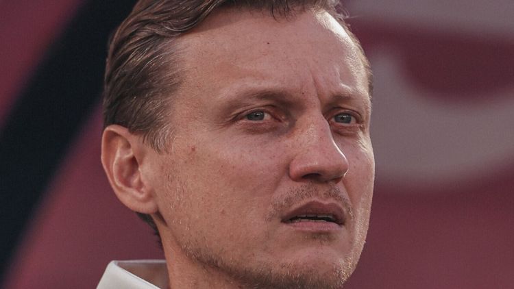 Евсеев и Талалаев могут сменить Галактионова в «Локомотиве»