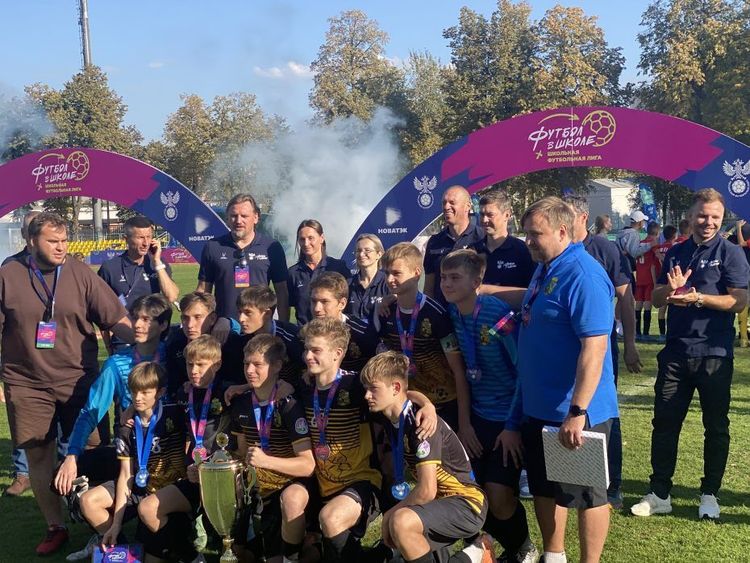 В Москве состоялся первый турнир ШФЛ. Соревнованием собрало 1,2 тысячи детей