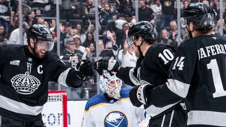 Гол Панарина не спас «Лос-Анджелес» от поражения в матче с «Баффало»