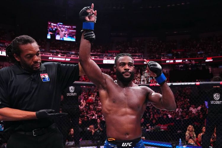 Стерлинг раскритиковал решение в бою Евлоева с Мерфи