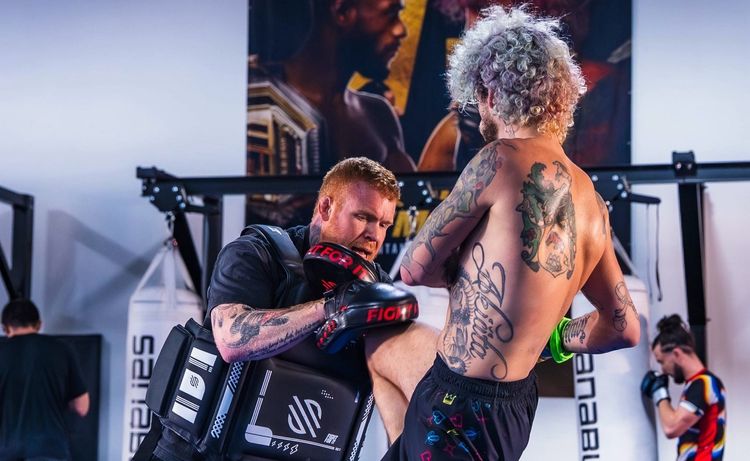 О’Мэлли ответил Джонсу, Макгрегору и Роузи на критику UFC