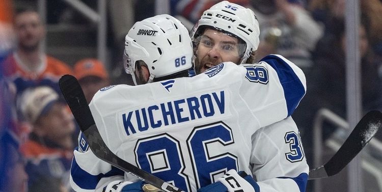 Кучеров набрал 4 очка и вывел «Тампу» на победу над «Эдмонтоном»