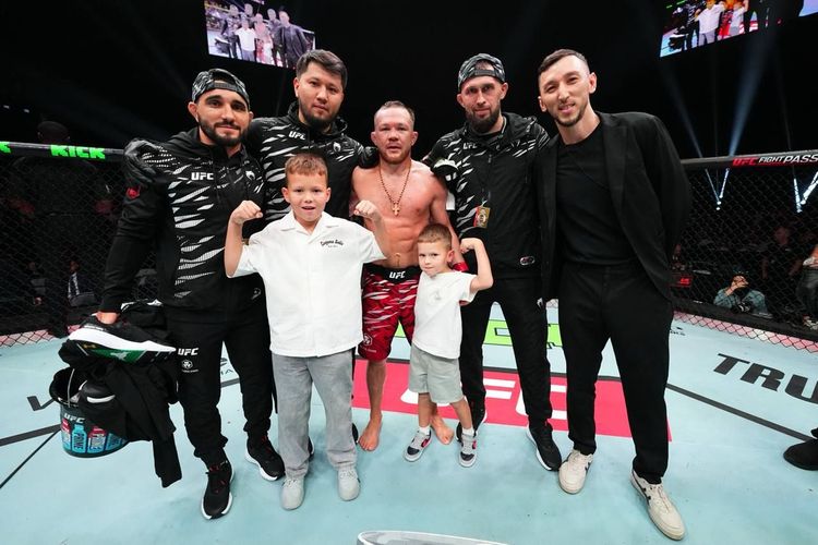 Экс-чемпион UFC Диллашоу назвал главное условие победы Яна над Двалишвили