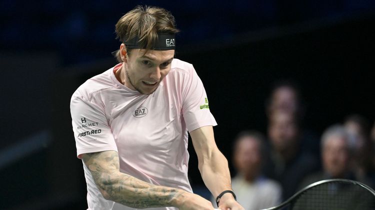 «Так будет проще, нет?» Бублик разговаривал на русском языке в интервью после победы в Дубае