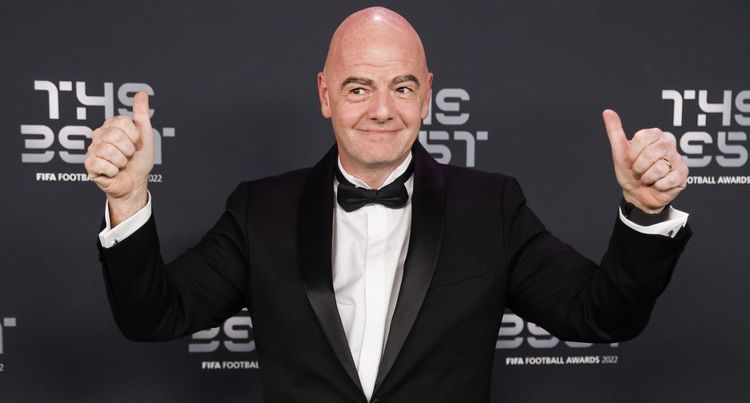 Потолок трат на трансферы и экономия на VAR: что пообещал Инфантино после переизбрания президентом ФИФА