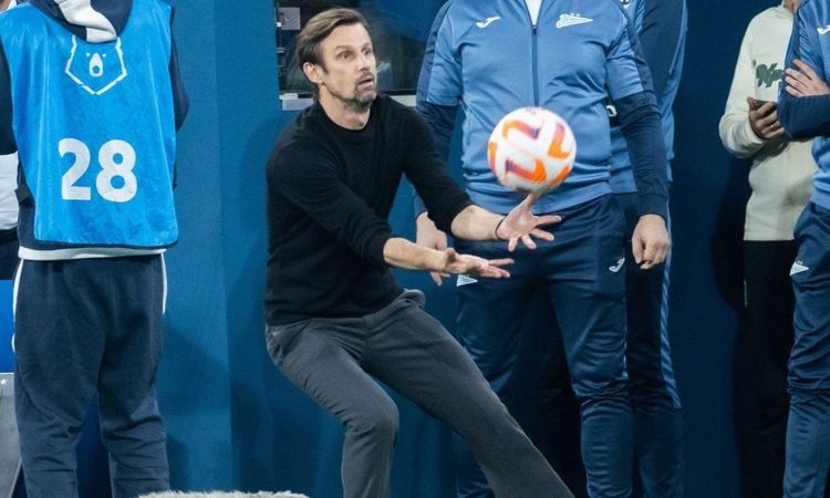 Семак здесь главный, основной состав нужно заслужить!