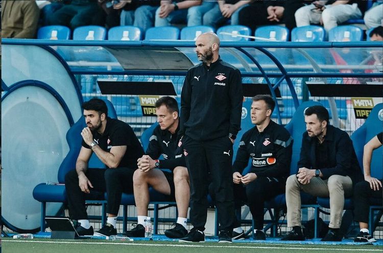 Чрезмерные амбиции или жадность? Почему успешный тренер ушел из «Спартака»