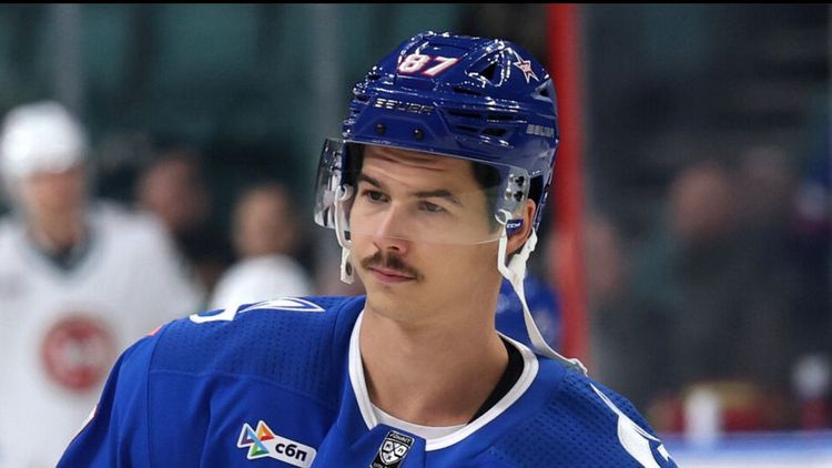 Агент Голдобина рассказал о будущем игрока в СКА