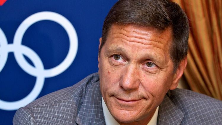 Жуков подверг критике поступок Большунова с финским лыжником