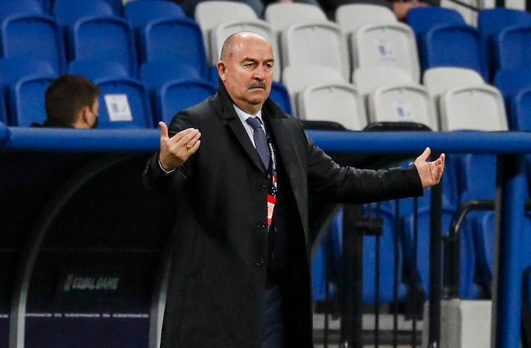 О чем не спросили Черчесова после матча в Белграде?