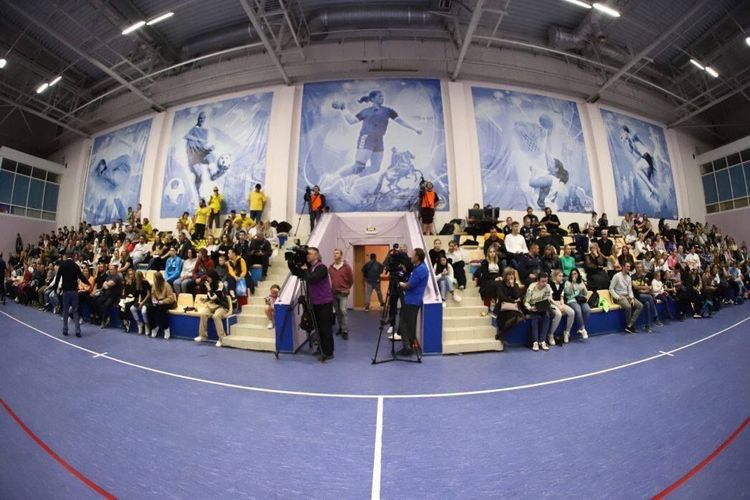 Женская Суперлига вернулась в Петербург при полном зале. Почему на гандбол стоит сходить?