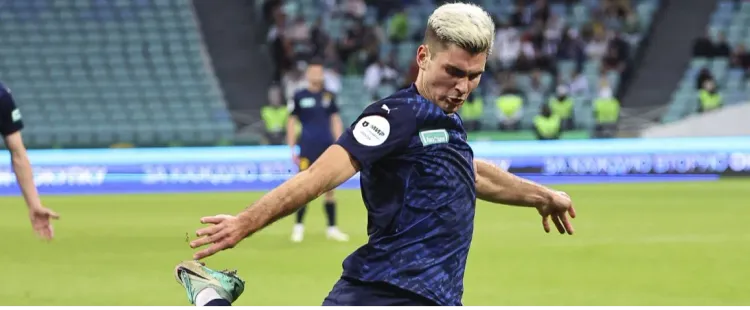 Несколько клубов интересуются игроком «Сочи» Кравцовым