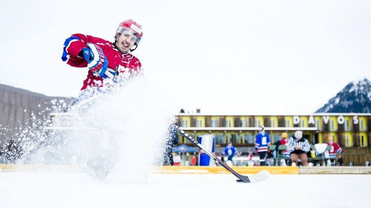 «Ред Булл Открытый Лед» — хоккей на озере!