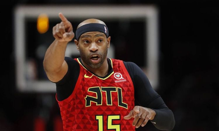 Винс Картер завершил карьеру, он играл в четырех десятилетиях