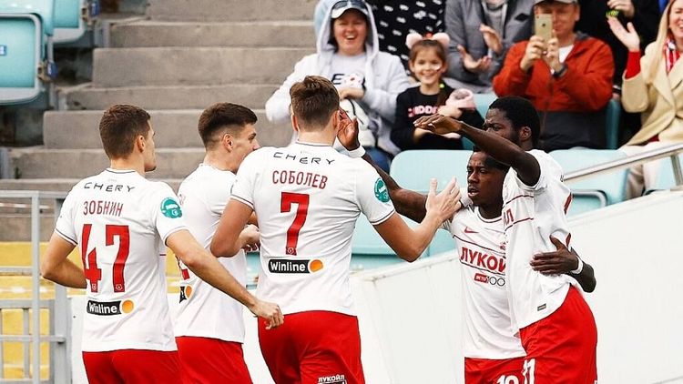 Даже судья не помог «Спартаку» победить в Сочи. Сколько еще будут прощать Соболева?