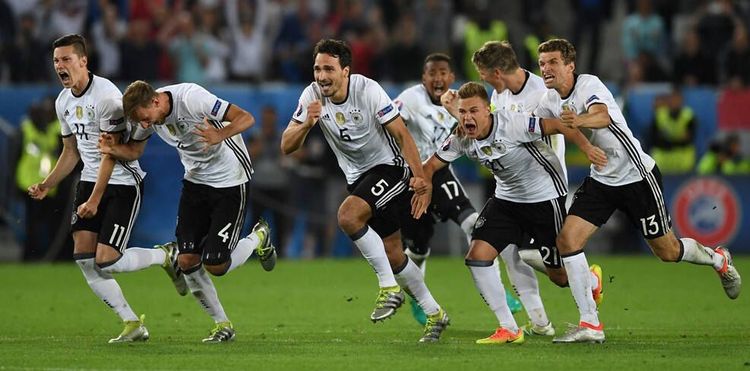 Команда, сумевшая победить призрака