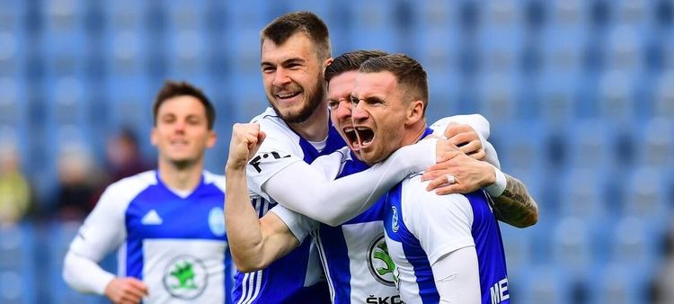 Ушел от Галицкого, заключил пари, попал в сборную. Чехия подготовила игрока для Черчесова?