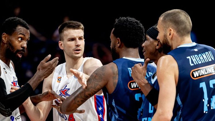 «Зенит» в шестой раз подряд уступил ЦСКА