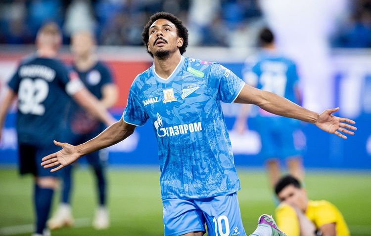 «Зенит» редко берет игроков в аренду. Как сложилась судьба тех, кто приходил на время