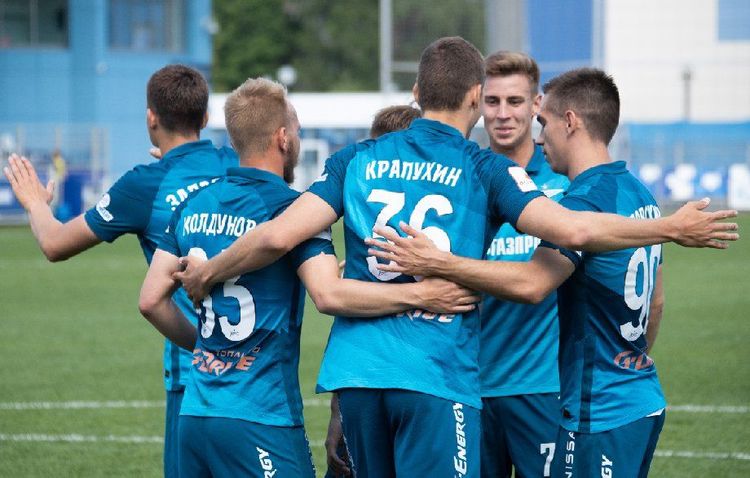 Крапухин еще вернется в «Зенит», потому что бывших зенитовцев не бывает?
