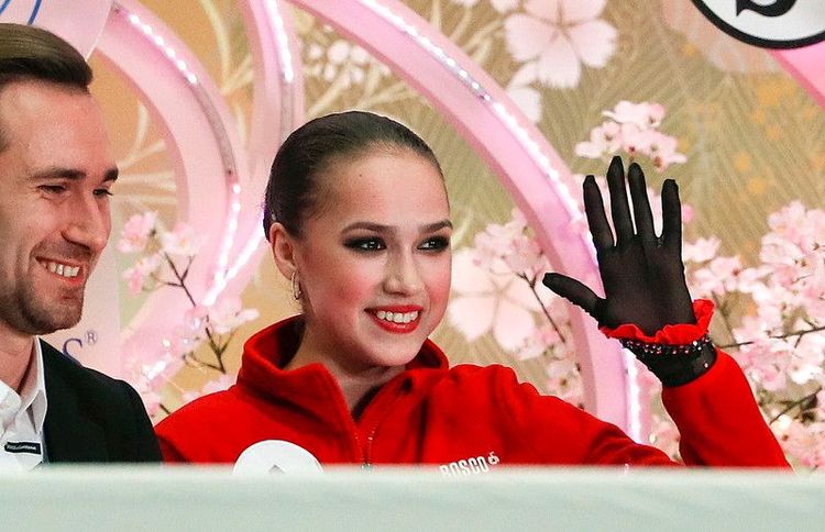 Загитова отказалась завершать карьеру. Зачем она обманывает своих фанатов?