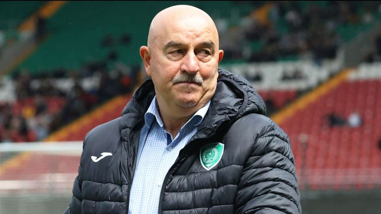 Черчесов предложил добавить еще одного судью на матчах РПЛ