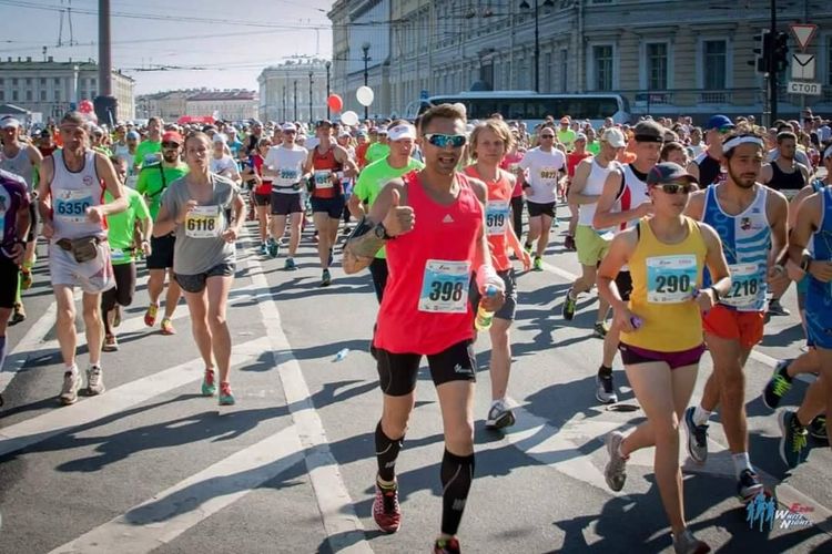 Спортивные выходные: 10 тысяч пробужденных на Дворцовой и штурм Копанского озера