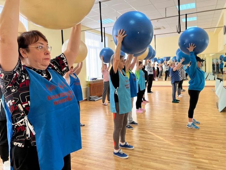 От благотворительных марафонов до адаптивной физкультуры: роль социального спорта в России