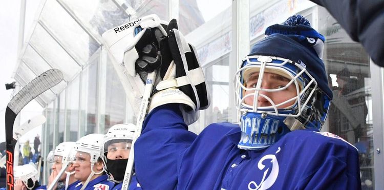 Вратарь московского «Динамо» Иван Бочаров: После пятой шайбы Еремеев сказал мне: «Иди!»