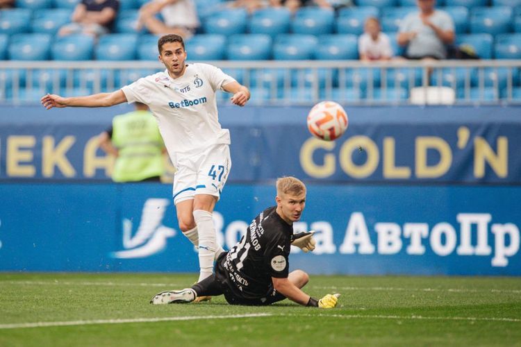У Захаряна сорвался еще один трансфер в топ-клуб