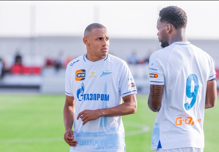 джон джон.jpg