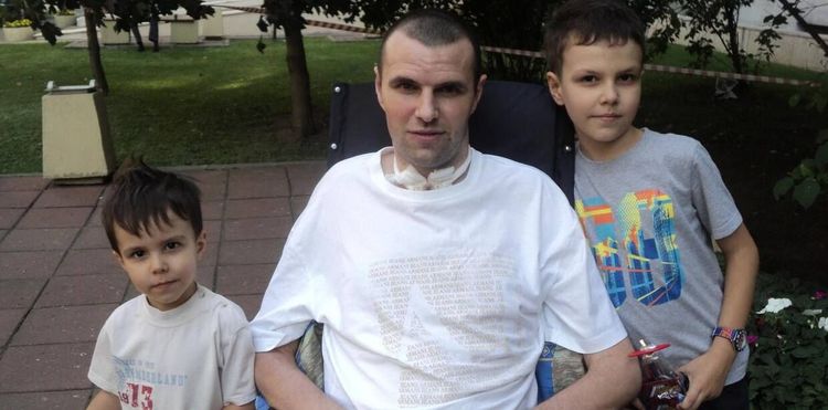 Экс вратарь ЦСКА Вениамин Мандрыкин: Младший сын спрашивал: «Почему папа так долго болеет?»