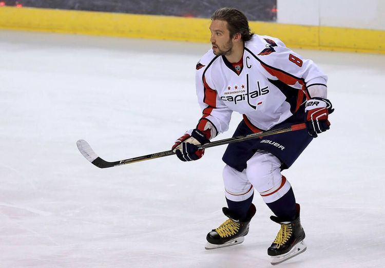 Молодежь наступает на Овечкина