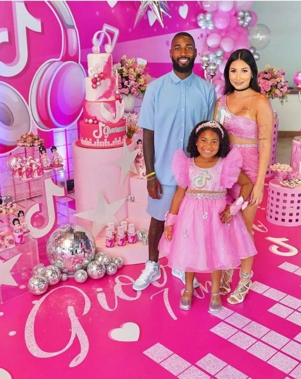 Жерсон с семьей.jpg