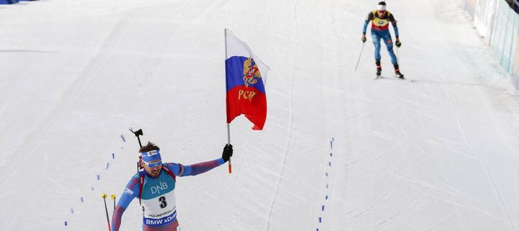 Антон Шипулин призывает «биться за свой флаг до конца»