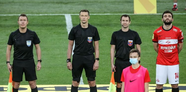 Мы разобрали протокол VAR. Что должны были делать Казарцев и Еськов?