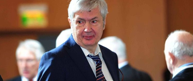 Реформы Воробьева. Клубы РПЛ могут заработать на карантине, а регионы спасти людей