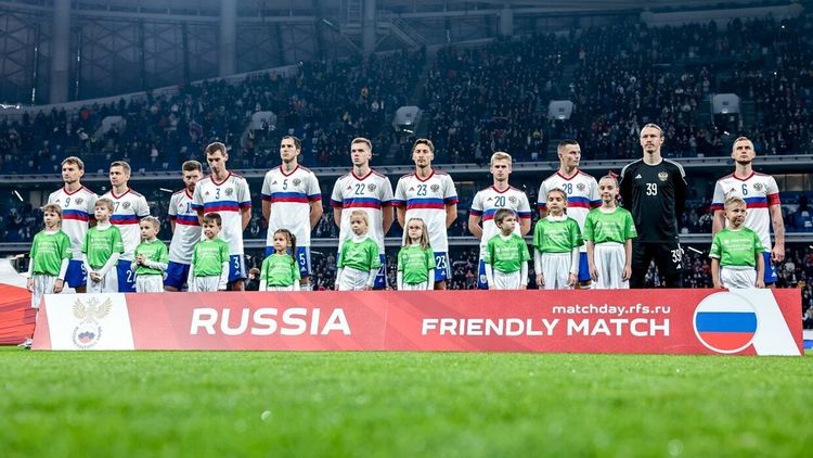 Звездный праздник для родных болельщиков. Почему матчи России с Сербией и Парагваем – это круто