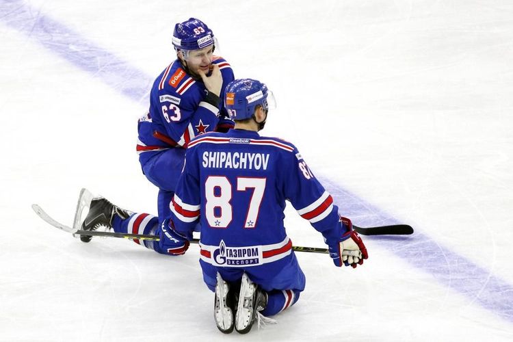 Нападающий СКА Евгений Дадонов:  Нашу святыню стараемся обходить