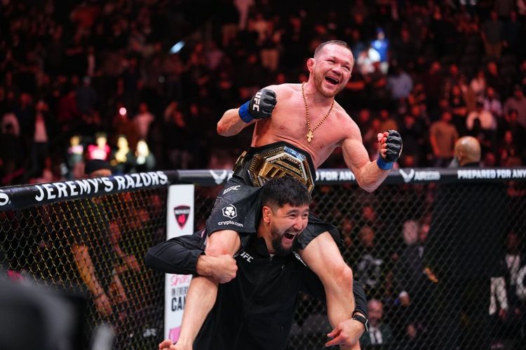 Петр Ян вернул титул чемпиона UFC в легчайшем весе