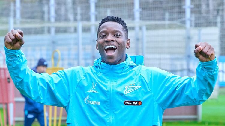 «Зениту» предложили около 30 млн евро за продажу Луиса Энрике