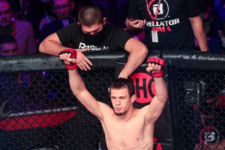 Нурмагомедов попробует спасти Bellator. Легковесу дали титульный бой