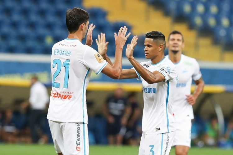 Карпин перестал тренировать «Ростов». «Зенит» выиграл без проблем