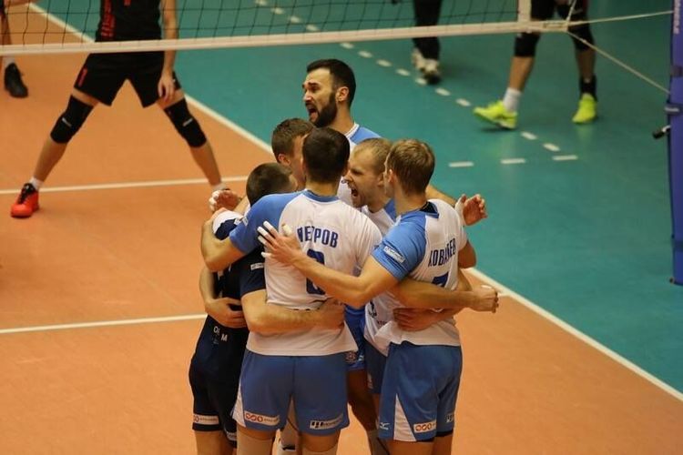 «Динамо-ЛО» отобрало «пятихатку»