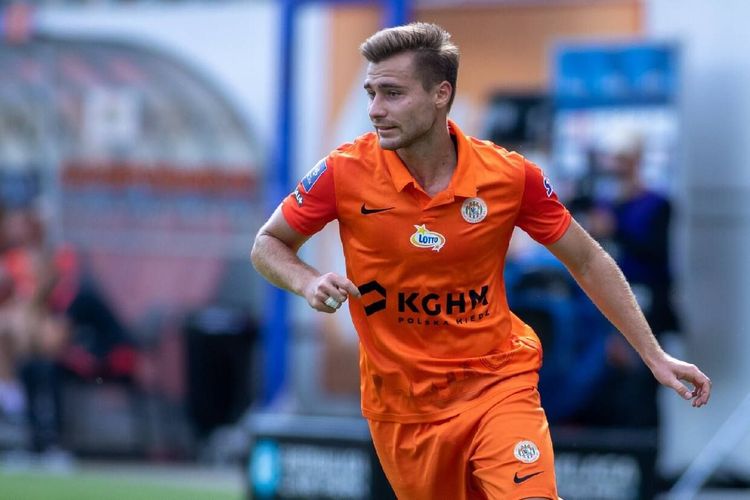 ФНЛ и скамейка запасных в польском клубе: как провел сезон возможный новичок «Спартака» Жигулев