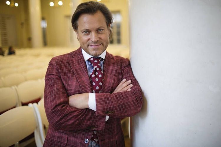 Лицо города — Онегин и Наполеон